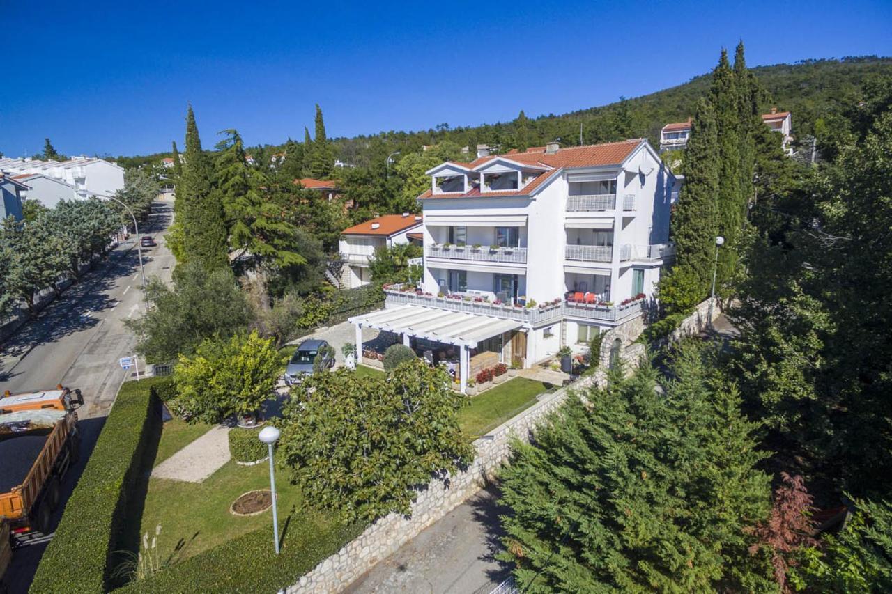 Ivan & Anka Apartments Bojko Selce Luaran gambar