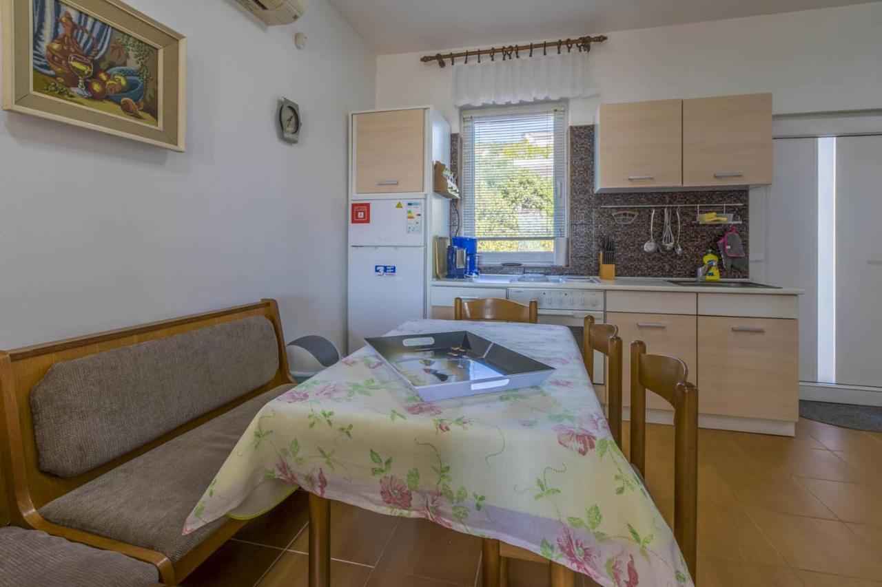 Ivan & Anka Apartments Bojko Selce Luaran gambar